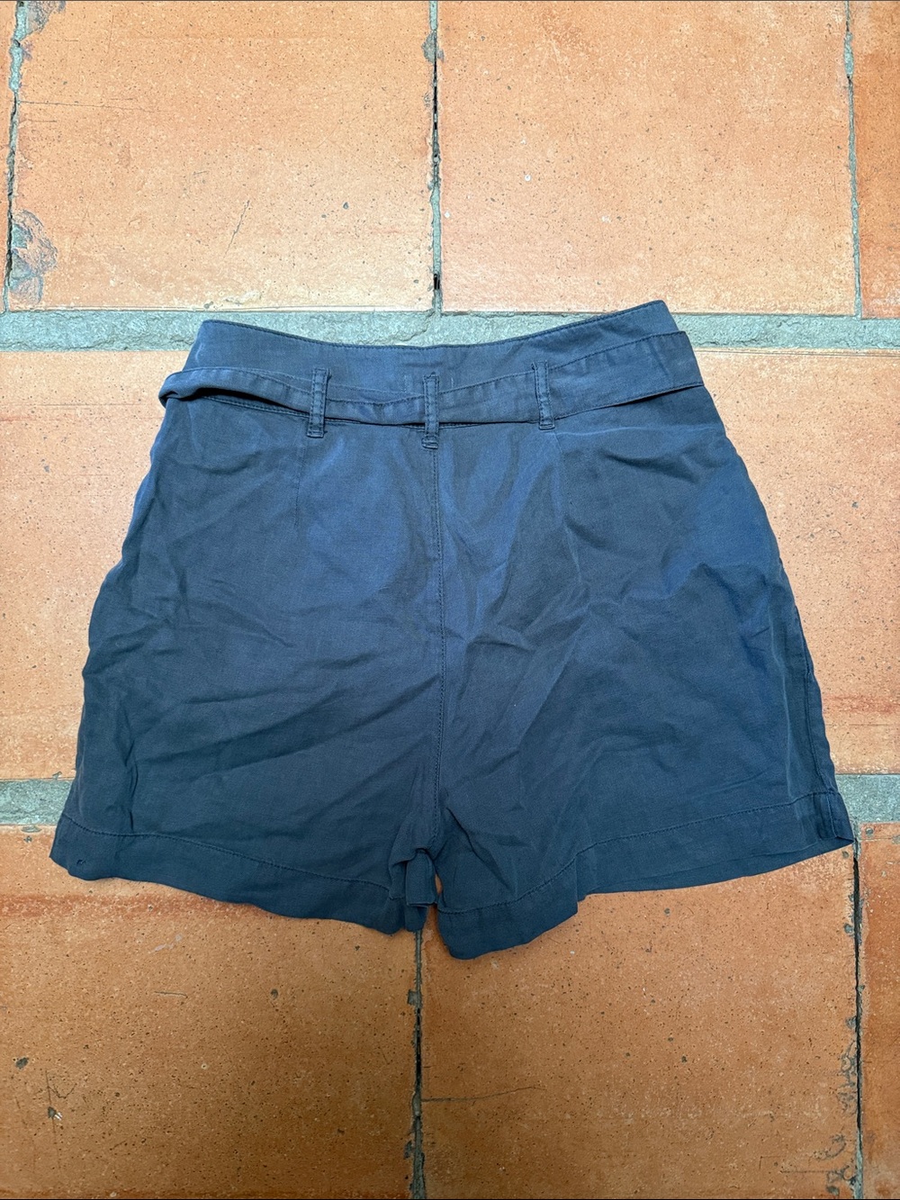 Faherty NWT Arlie shorts - Picture 6 of 6